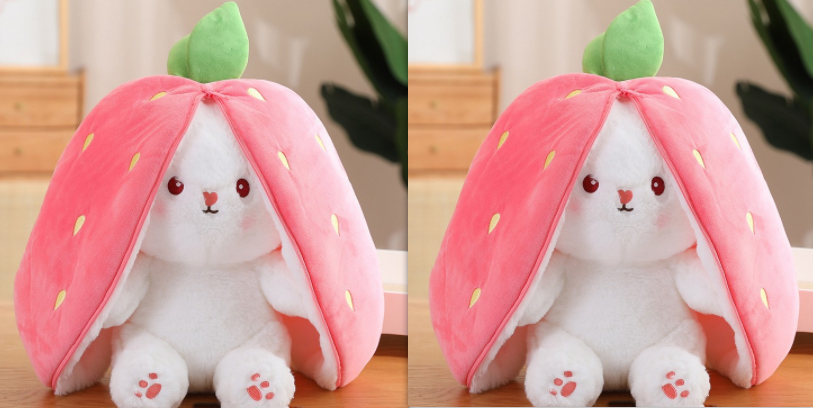 Wanghong mignon se transforme en jouet en peluche de poupée de lapin aux fraises