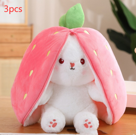 Wanghong mignon se transforme en jouet en peluche de poupée de lapin aux fraises