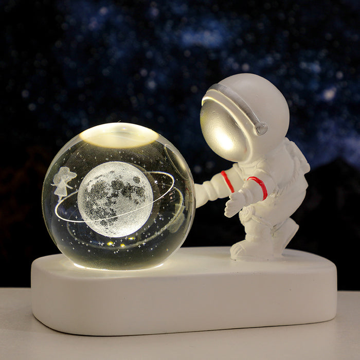 Luminosa galassia planetaria astronauta sfera di cristallo luci notturne USB alimentazione calda luce da comodino lampada da notte regalo di compleanno